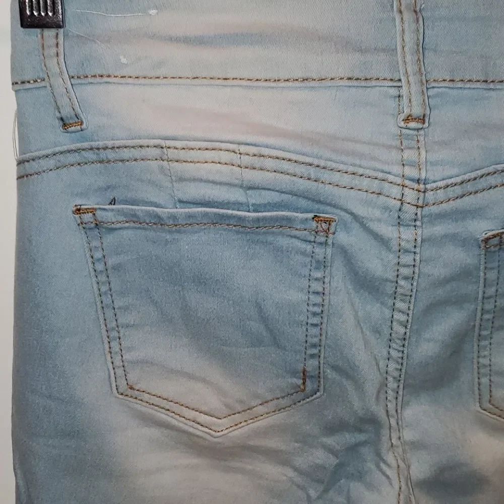 VIP Stretch Jeans 1/2 - Picture 8 of 9